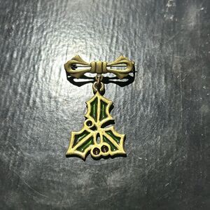 Stained Glass Holly Christmas Brooch Pin Red Green Gold Tone Bow C Clasp